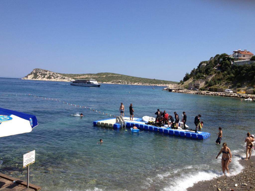 Number One Apart Hotel Karaburun  Esterno foto