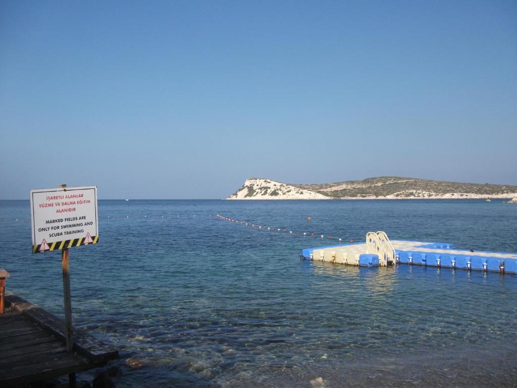 Number One Apart Hotel Karaburun  Esterno foto